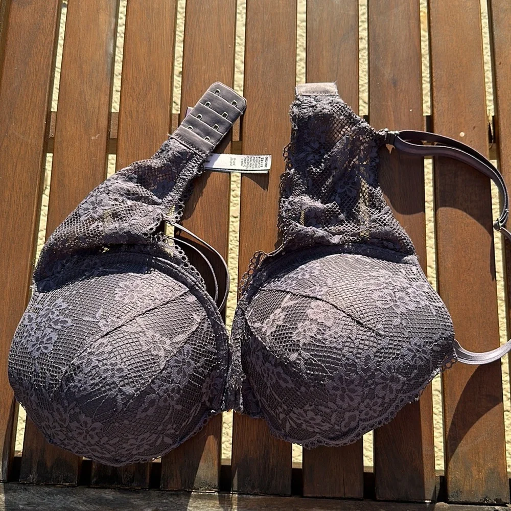 Victoria’s Secret Push Up Bra Bombshell Add 2 Cups 36C new